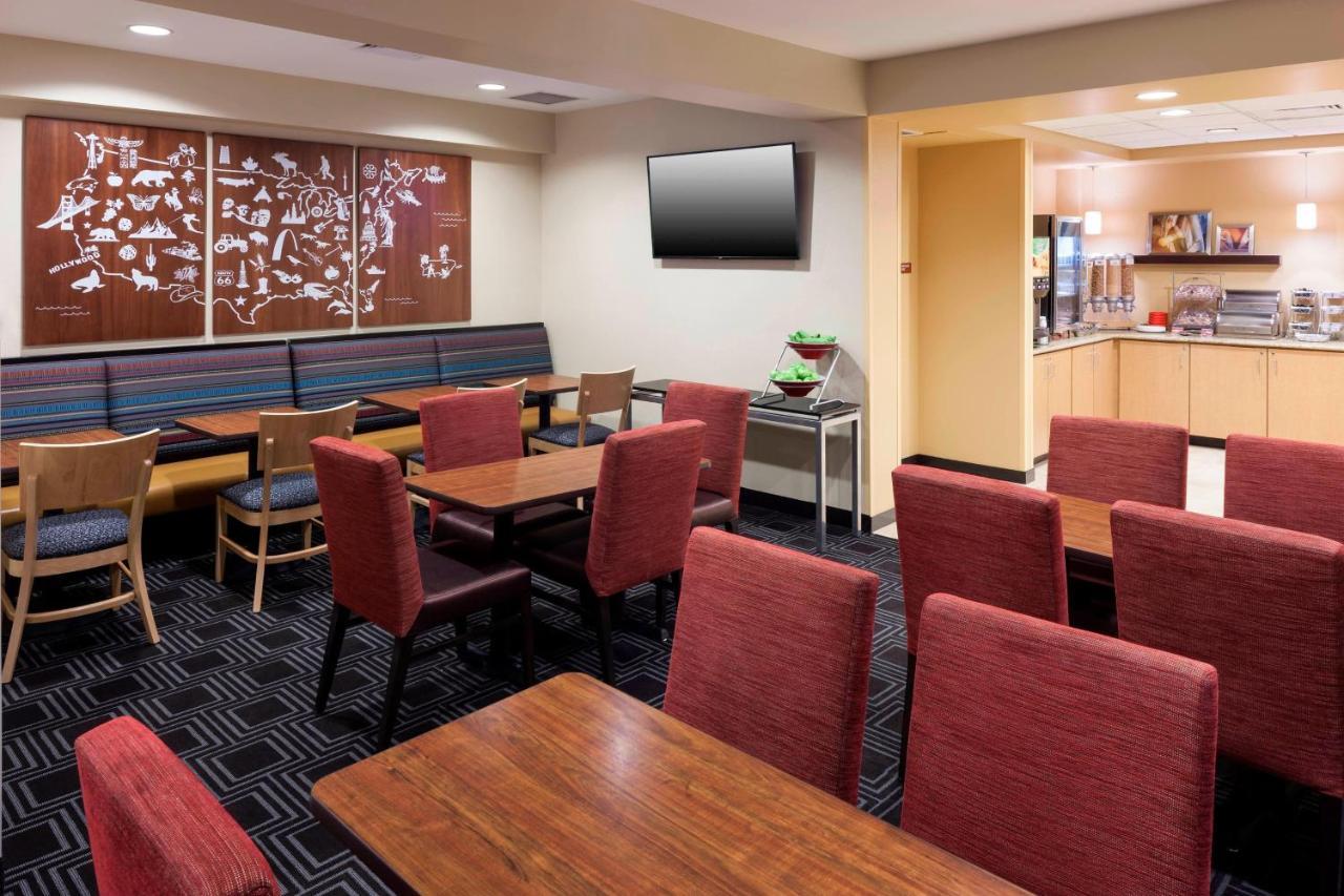 Towneplace Suites Suffolk Chesapeake Экстерьер фото
