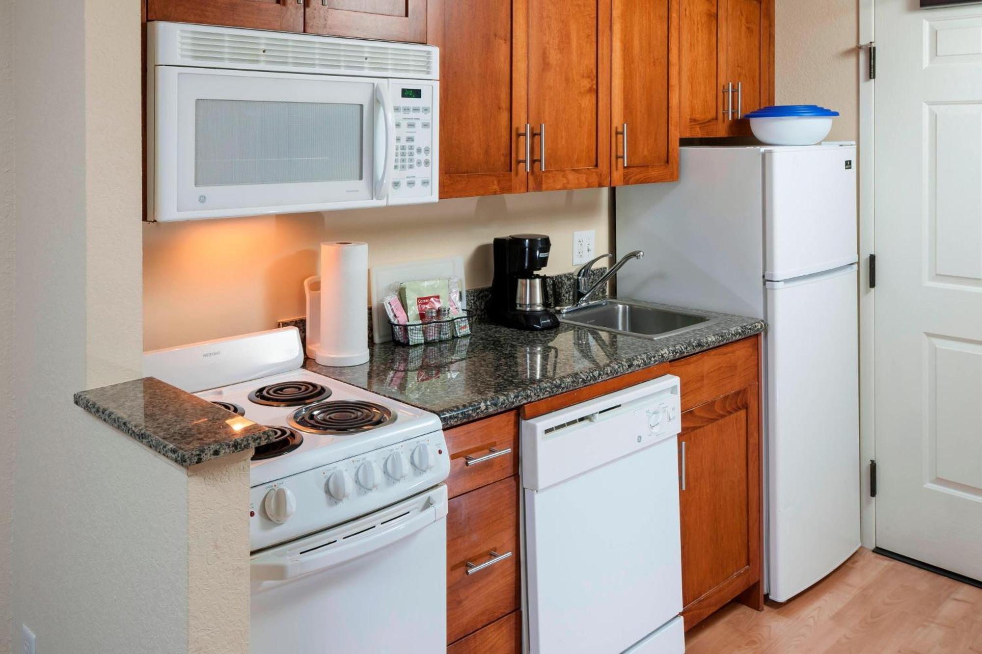 Towneplace Suites Suffolk Chesapeake Экстерьер фото