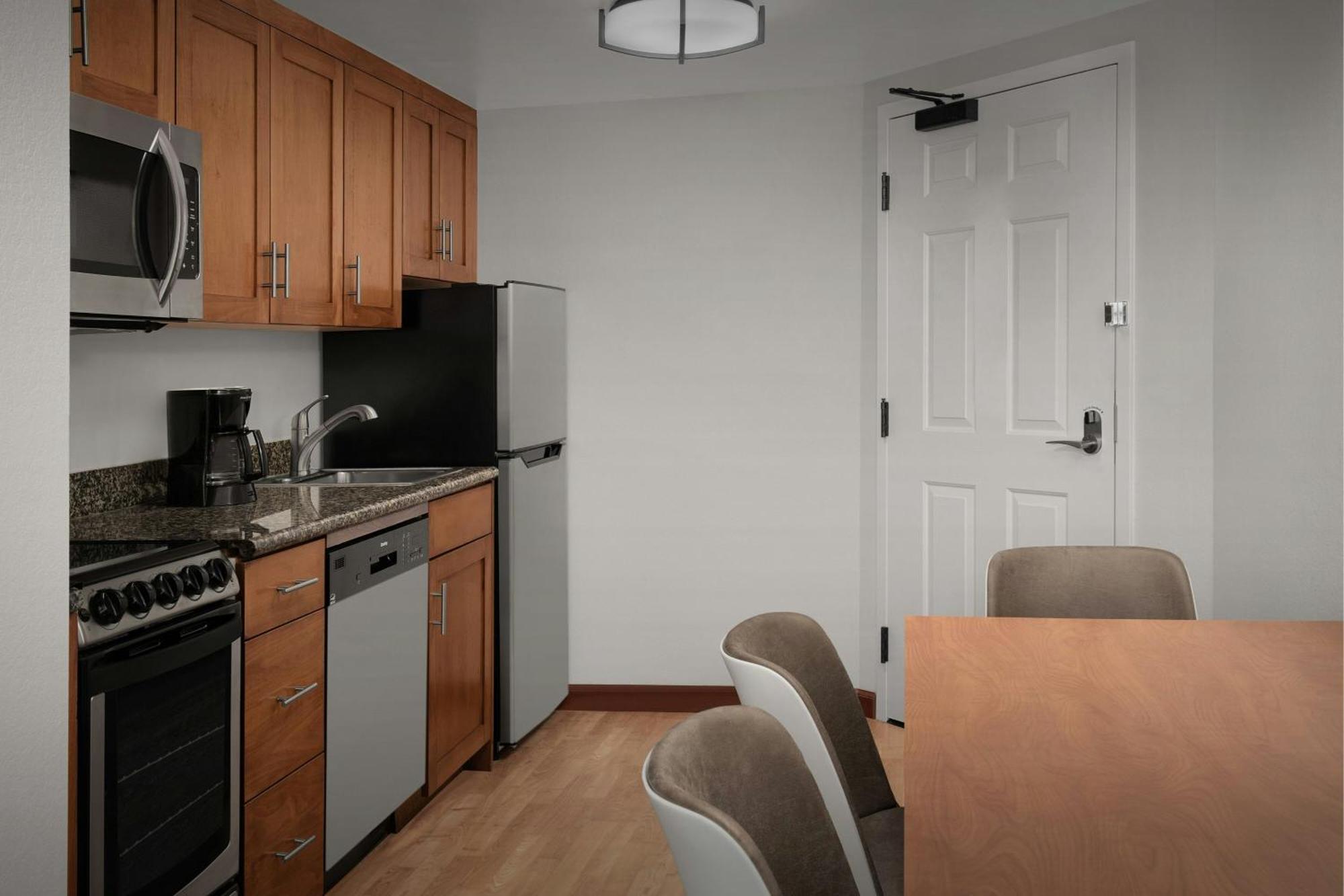 Towneplace Suites Suffolk Chesapeake Экстерьер фото