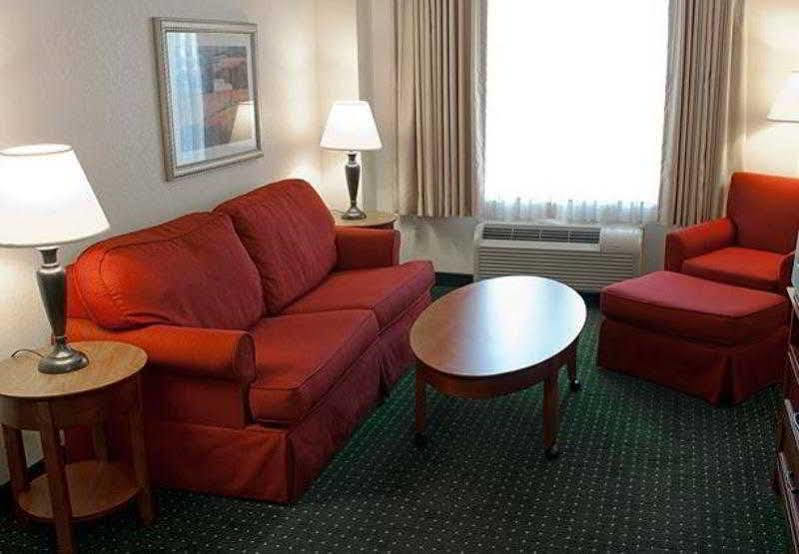 Towneplace Suites Suffolk Chesapeake Экстерьер фото